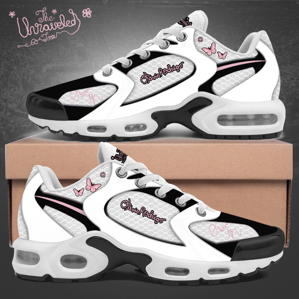 Olivia Rodrigo – The Unraveled Tour 2026/27 Air Max Plus Sneakers 1